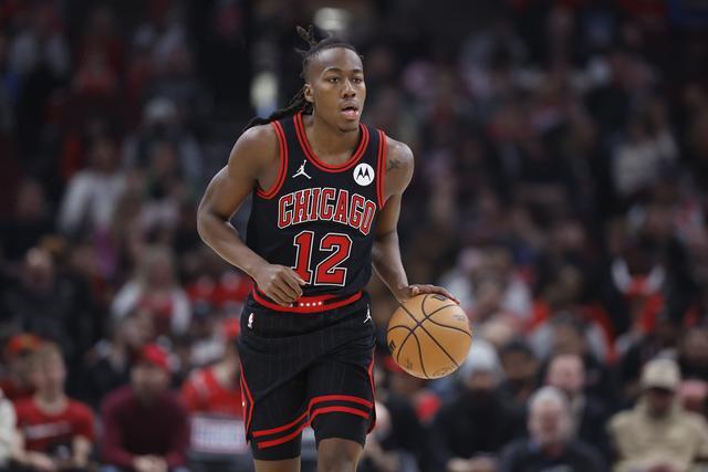 热身赛-廖三宁15分 中国男篮惨败澳大利亚33分